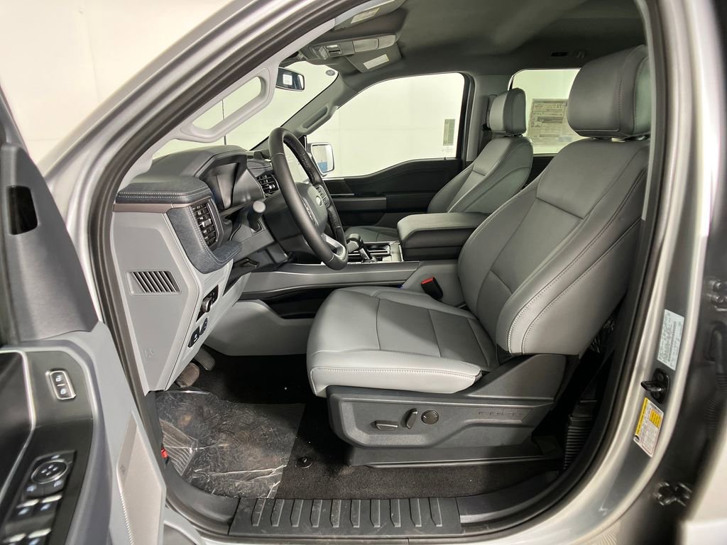 New 2025 Ford F150 Lightning Flash image 30