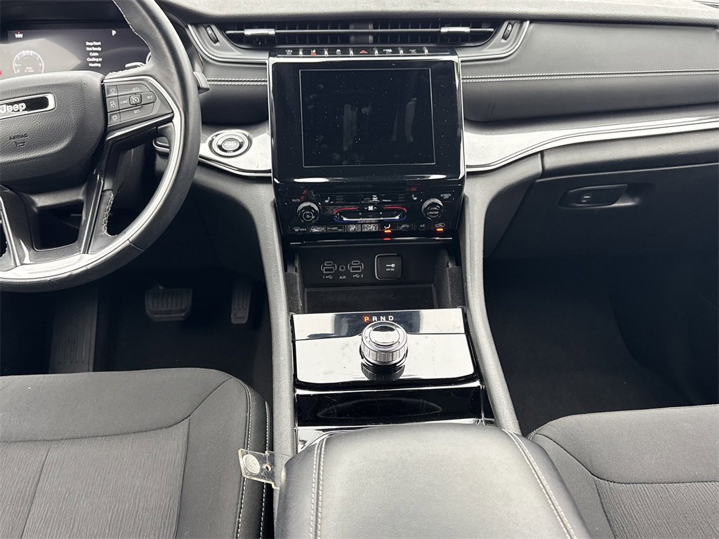 Used 2022 Jeep Grand Cherokee L Laredo w/ Luxury Tech Group I image 10