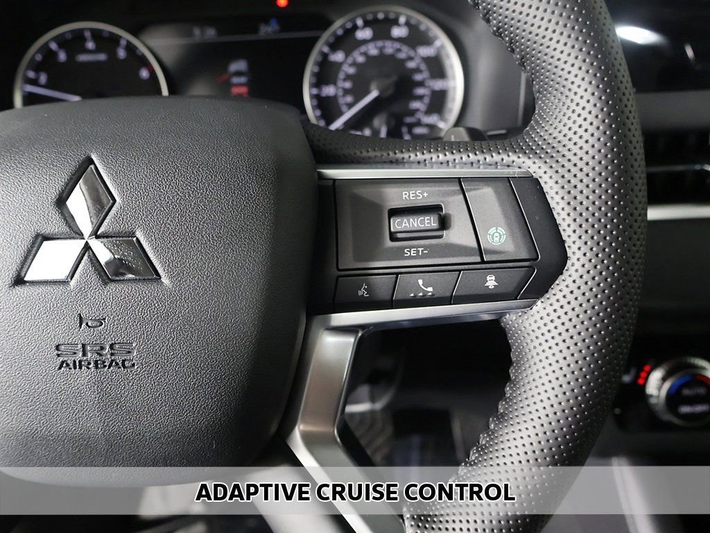 New 2026 Mitsubishi Outlander SE image 5