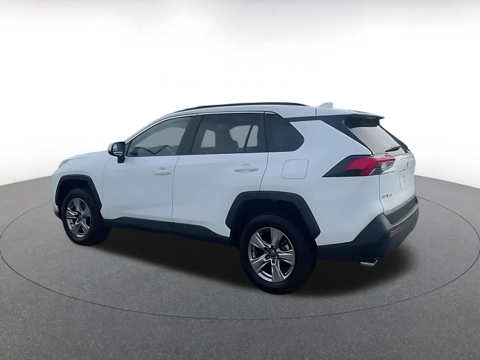 Used 2025 Toyota RAV4 XLE w/ Weather Package FWD image 10