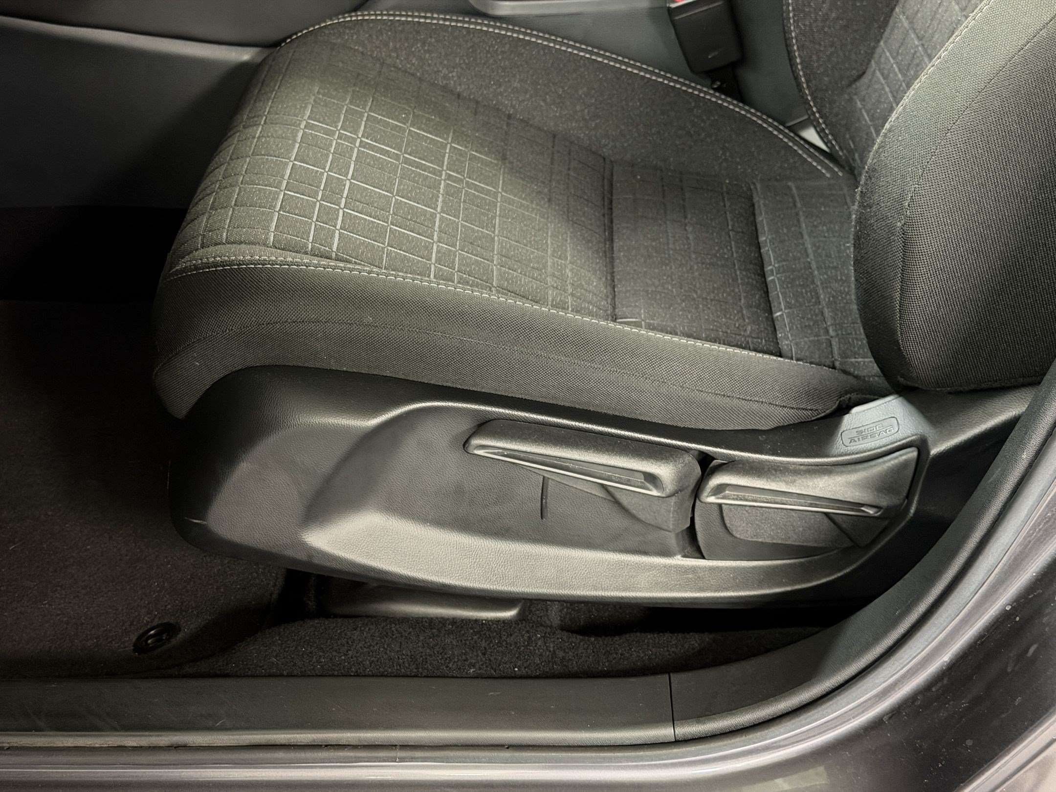 Certified 2024 Honda HR-V LX image 14