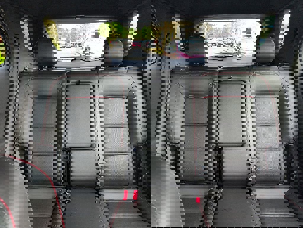 Used 2022 Chevrolet Equinox RS w/ RS Leather Package image 28