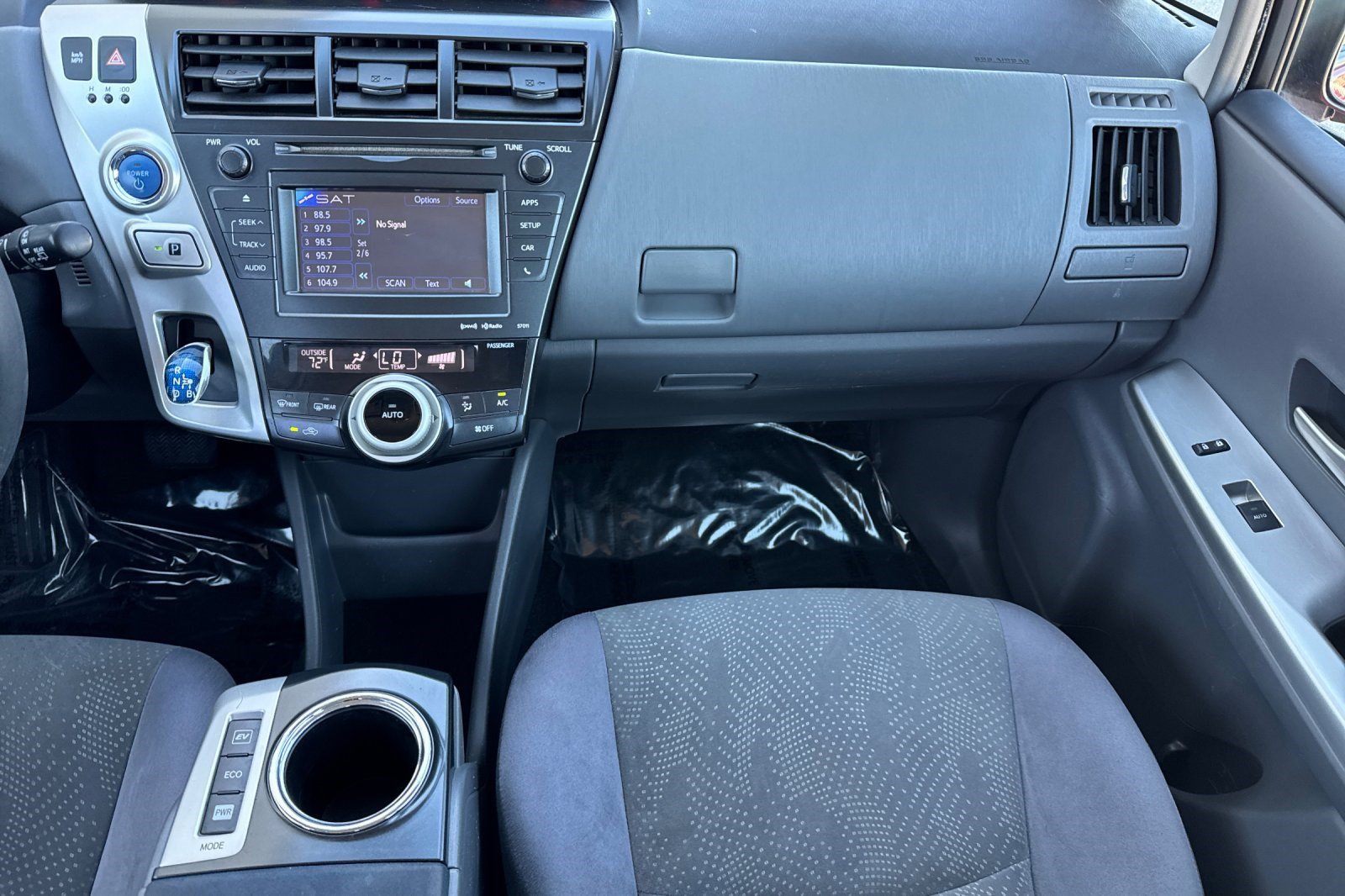 Used 2012 Toyota Prius V Three FWD image 18