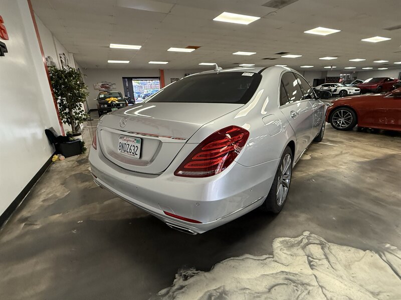 Used 2016 Mercedes-Benz S 550 Sedan w/ Premium Package image 4
