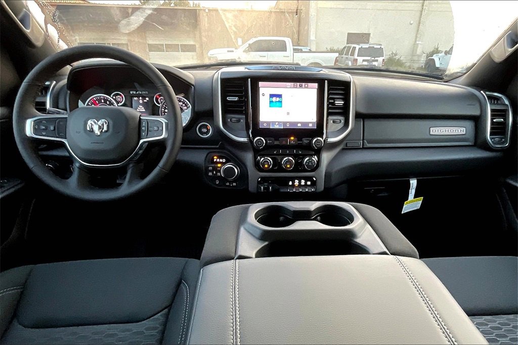 New 2026 RAM 1500 4x4 Crew Cab image 5