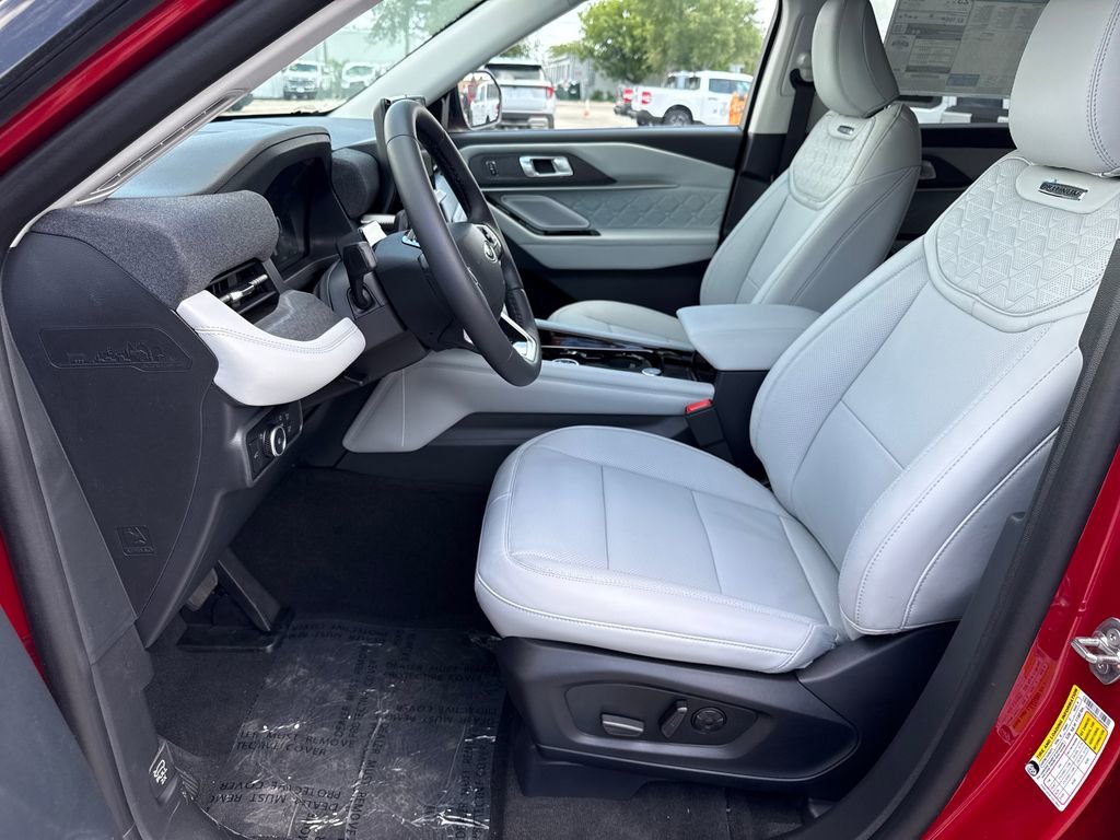 New 2026 Ford Explorer Platinum w/ LUX Leather Package AWD/4WD image 20