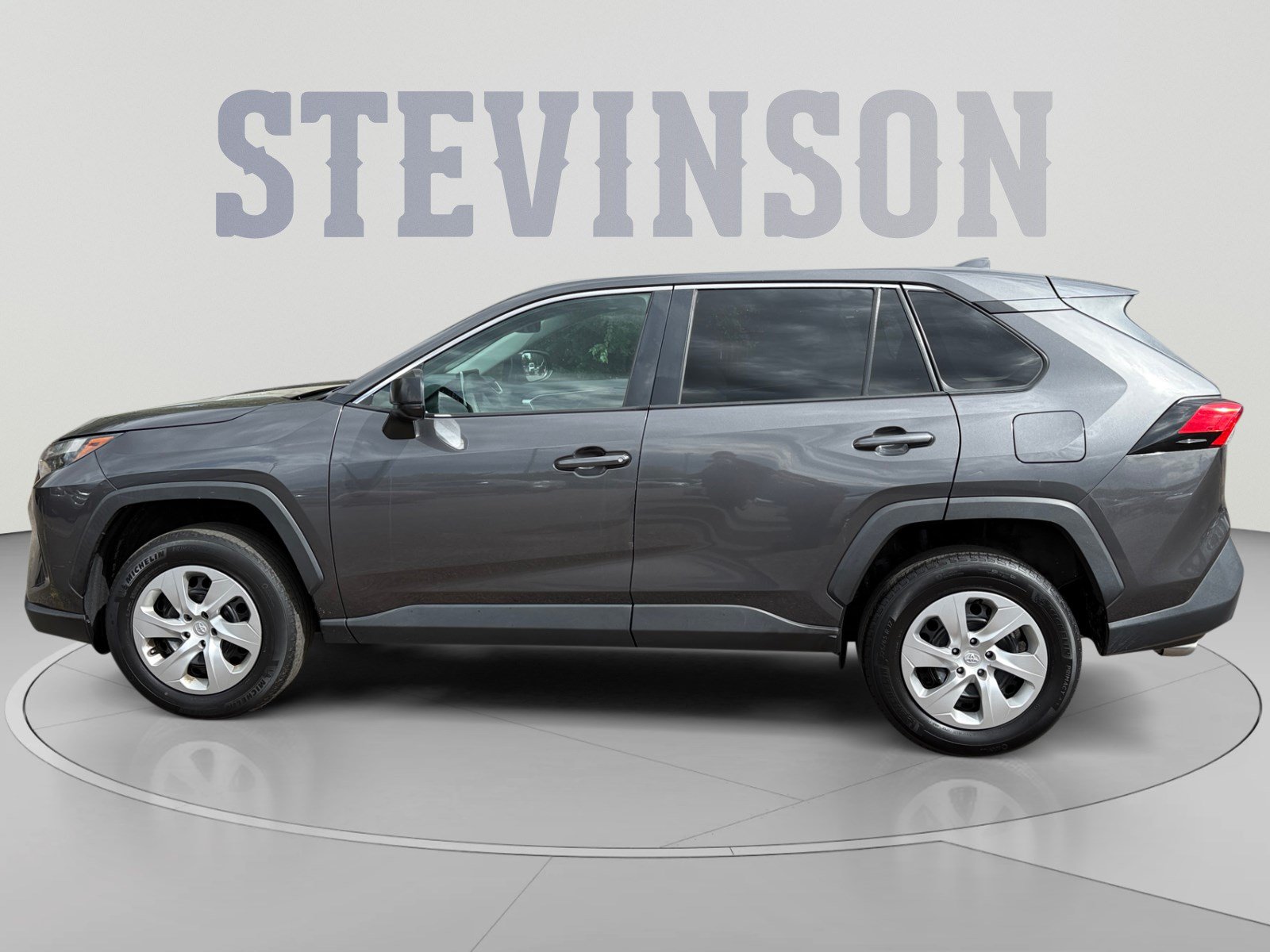 Certified 2023 Toyota RAV4 LE AWD/4WD image 2