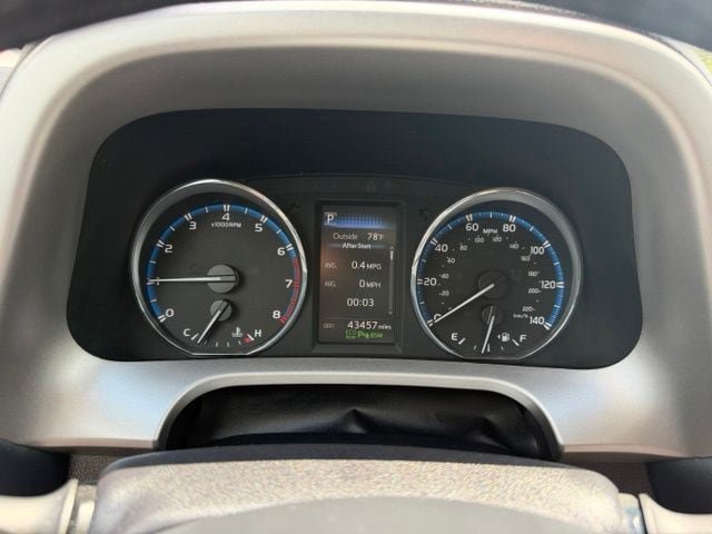 Used 2017 Toyota RAV4 Limited AWD/4WD image 12