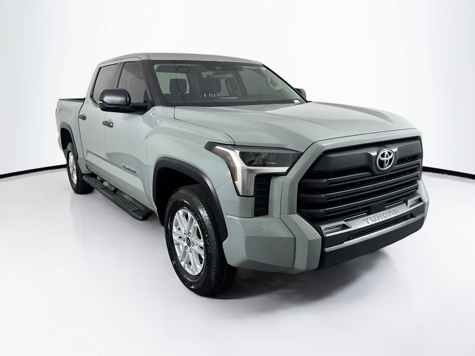 Used 2024 Toyota Tundra SR5 w/ SR5 Convenience Package AWD/4WD image 8