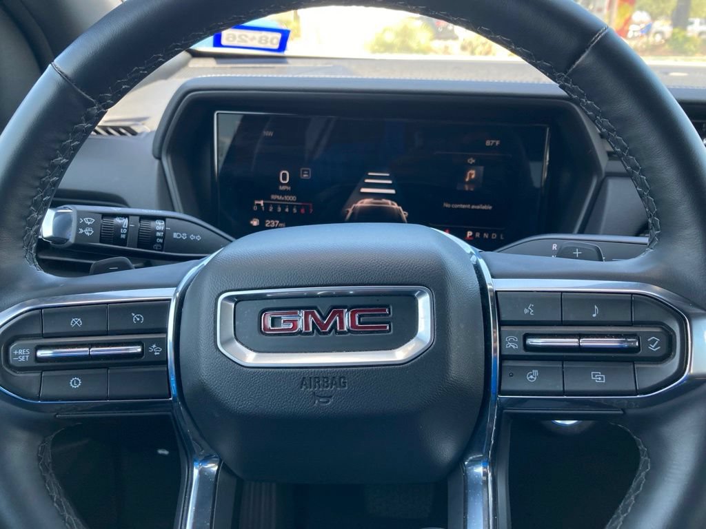 Used 2026 GMC Terrain Elevation w/ Elevation Premium Package FWD image 18