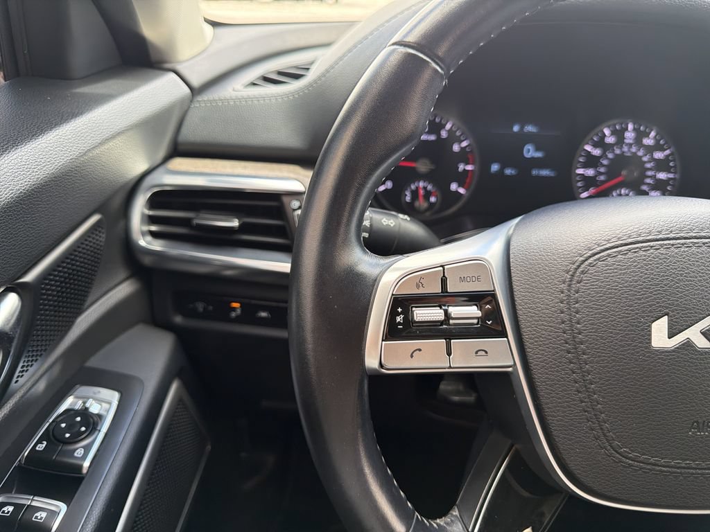 Used 2022 Kia Telluride EX FWD image 32