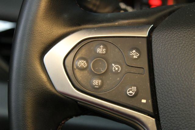 Used 2023 Chevrolet Traverse Premier AWD/4WD image 23