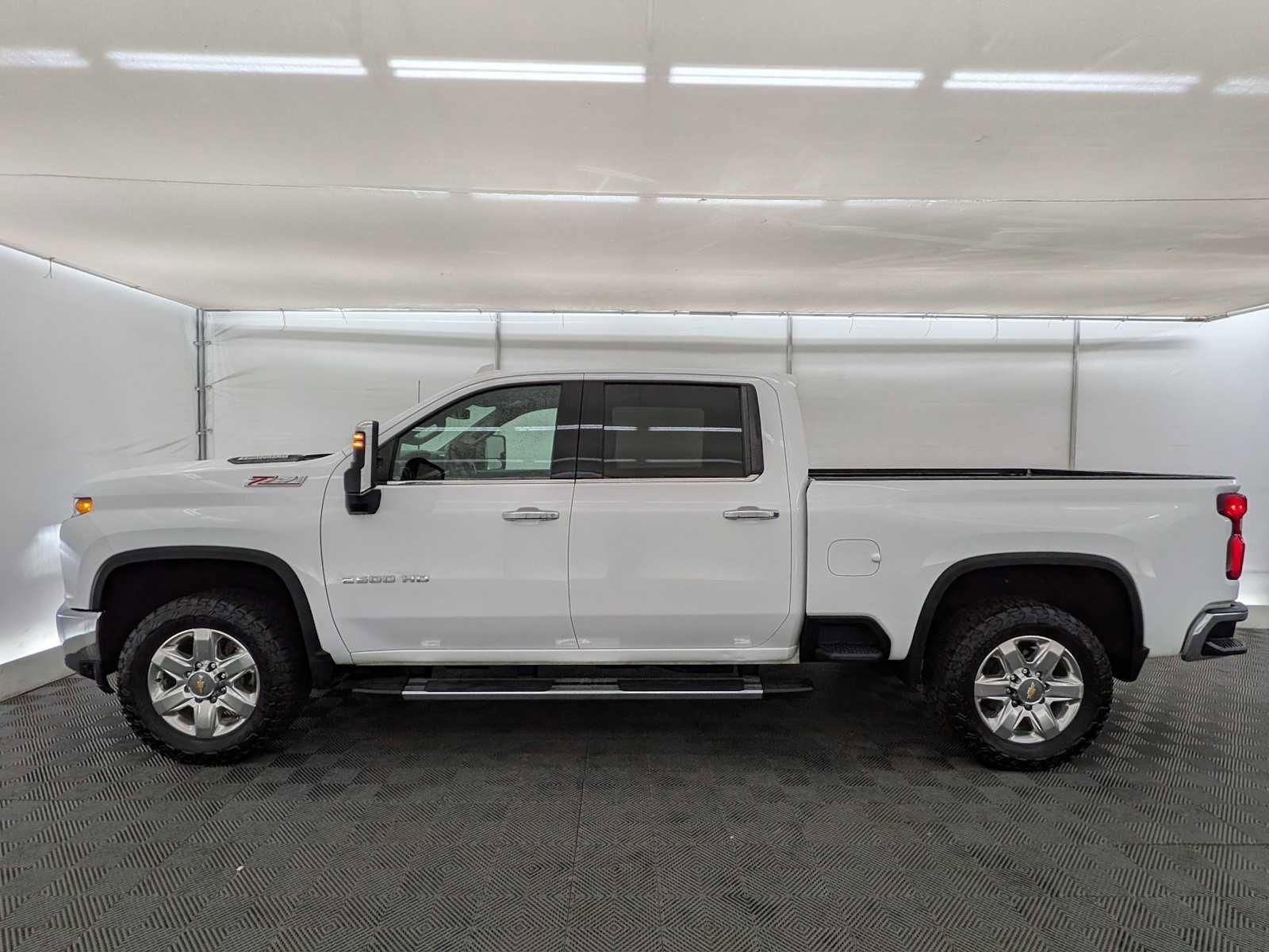 Used 2022 Chevrolet Silverado 2500 LTZ image 3