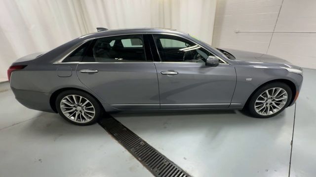 Used 2018 Cadillac CT6 Luxury AWD/4WD image 9