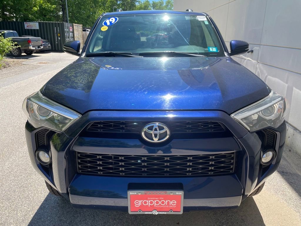 Used 2019 Toyota 4Runner SR5 Premium AWD/4WD image 3
