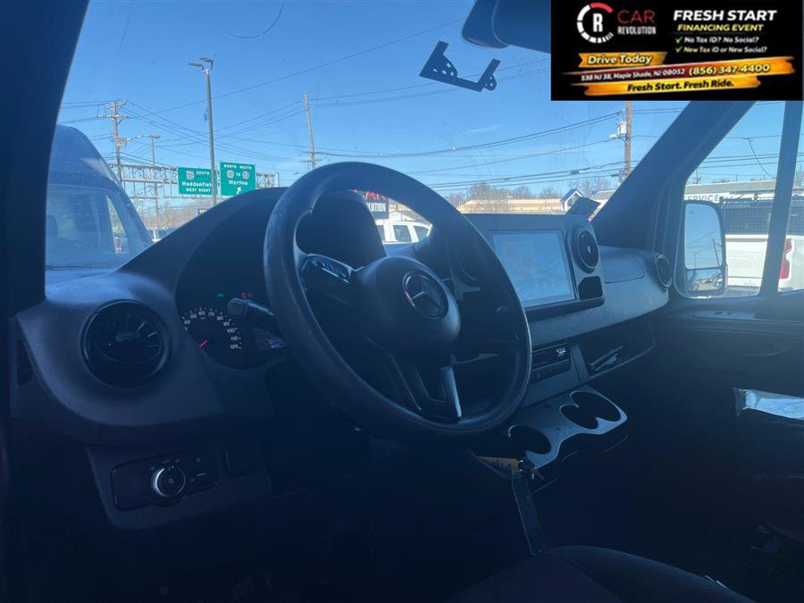Used 2019 Mercedes-Benz Sprinter 144 image 12