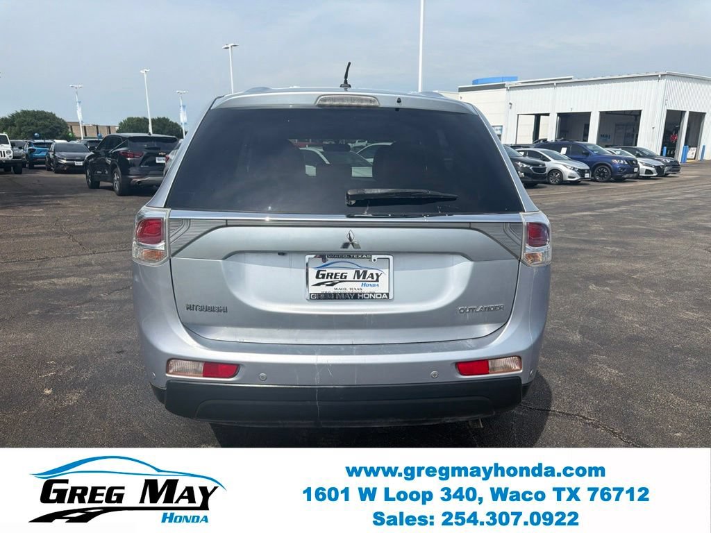 Used 2014 Mitsubishi Outlander SE FWD image 4