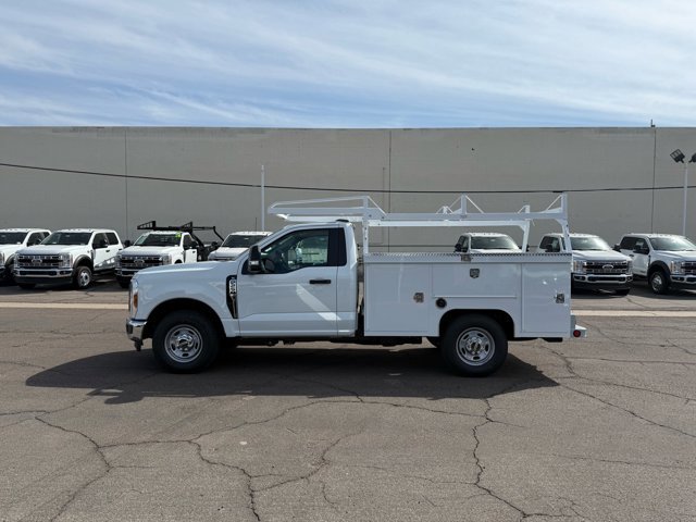 New 2026 Ford F250 XL w/ XL Chrome Package image 4