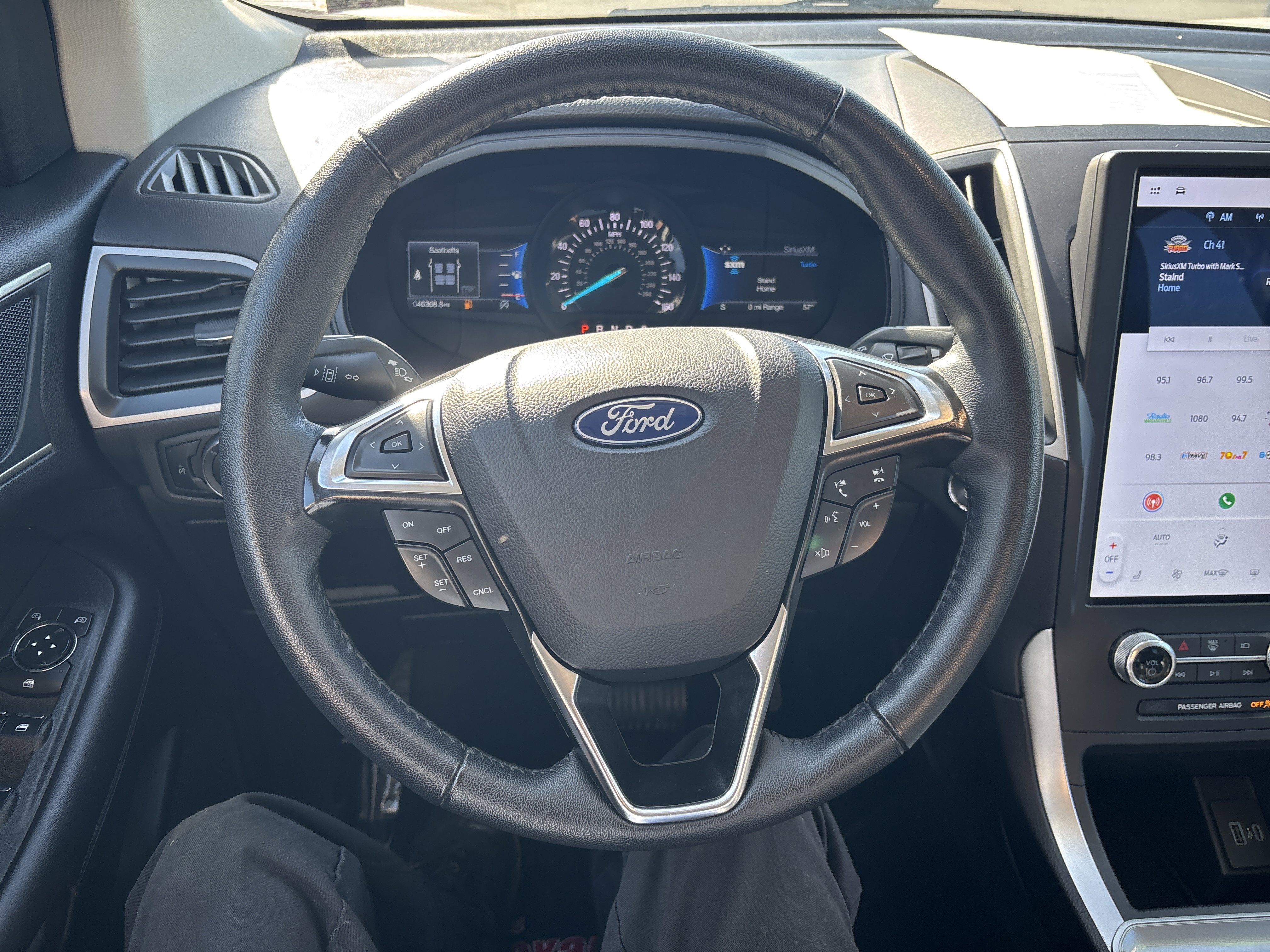 Used 2024 Ford Edge SEL image 18