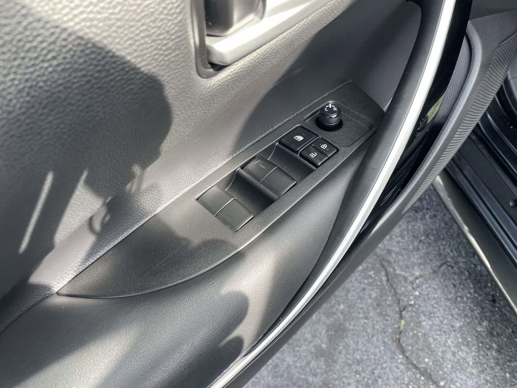 Used 2022 Toyota Corolla XSE image 27