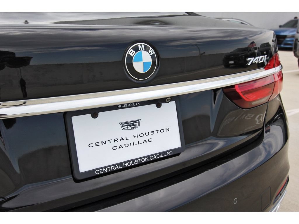Used 2017 BMW 740i RWD image 29