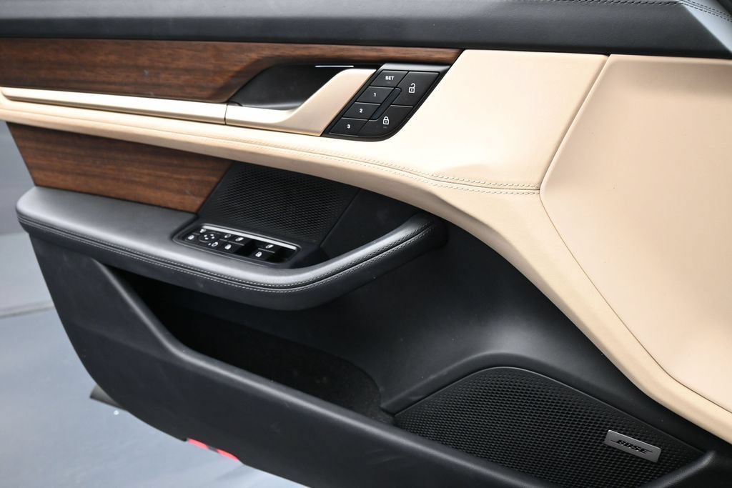 Certified 2022 Porsche Taycan 4S AWD/4WD image 23