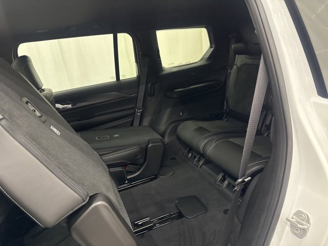 New 2025 Jeep Grand Cherokee L Altitude image 7