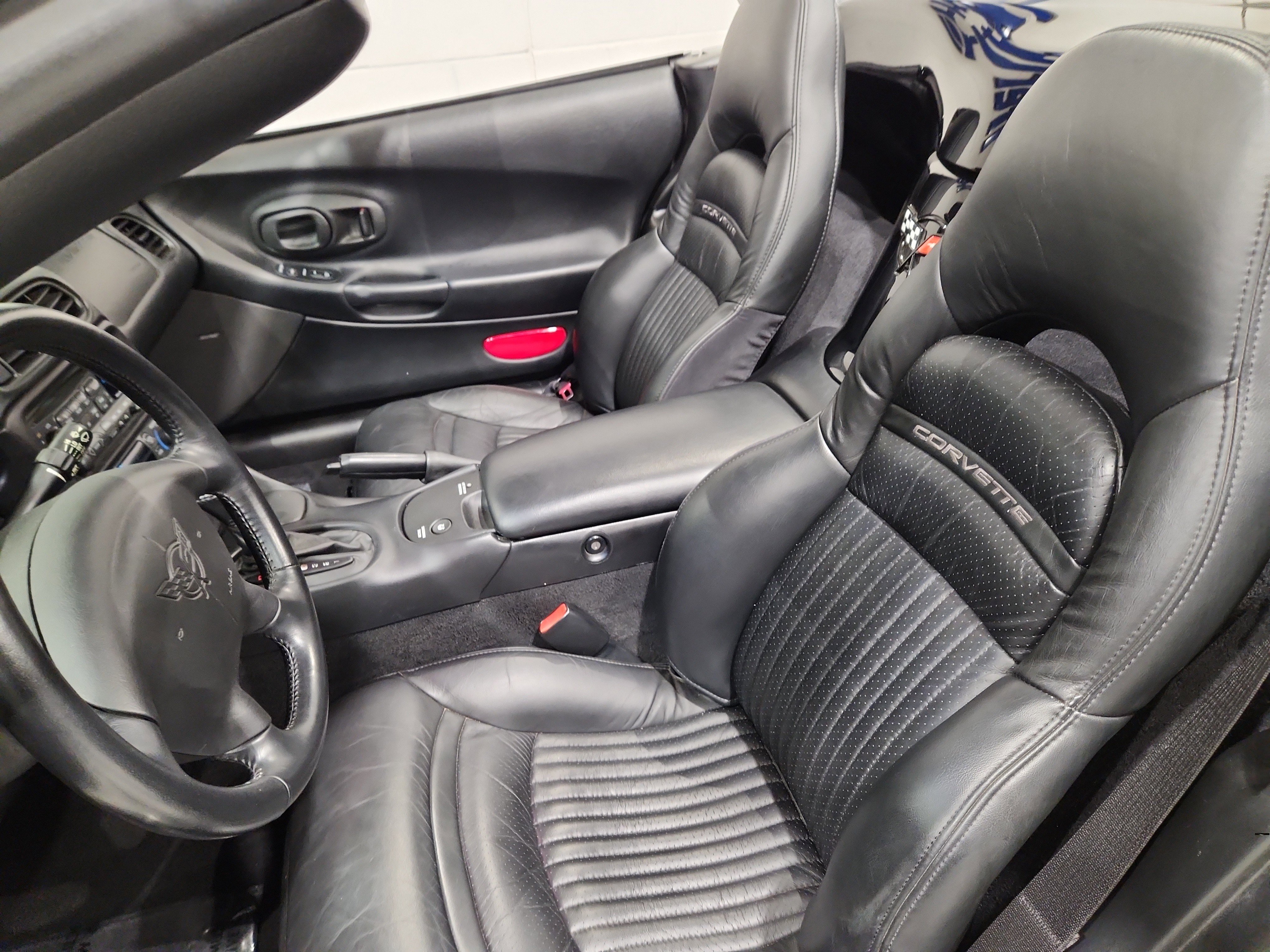 Used 2002 Chevrolet Corvette w/ Preferred Equipment Group2 image 18