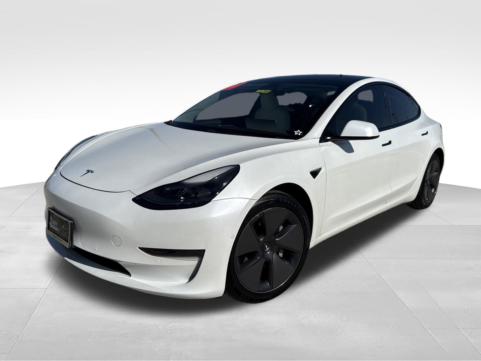 Used 2021 Tesla Model 3 Standard Range Plus RWD image 1