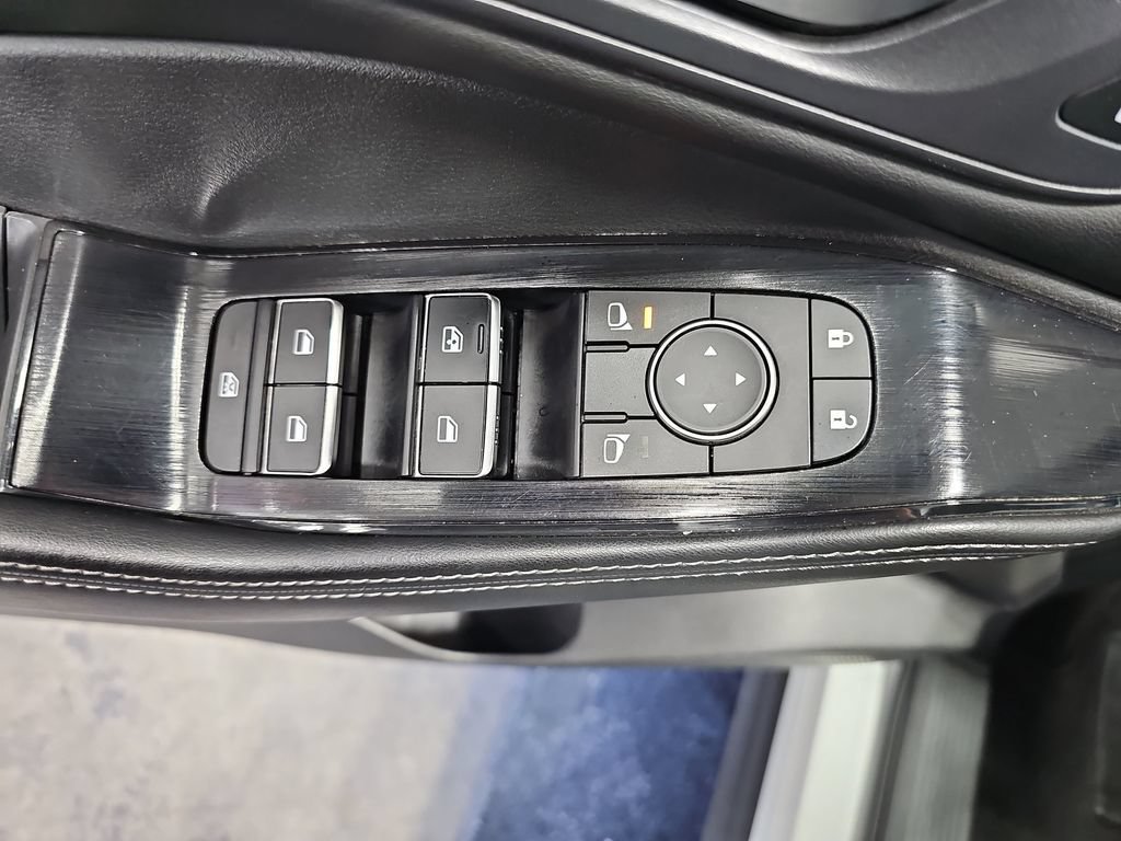 Used 2023 Nissan Rogue SL AWD/4WD image 27
