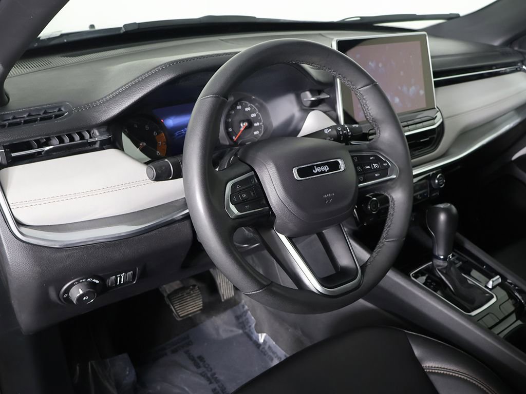 Used 2024 Jeep Compass Limited AWD/4WD image 23