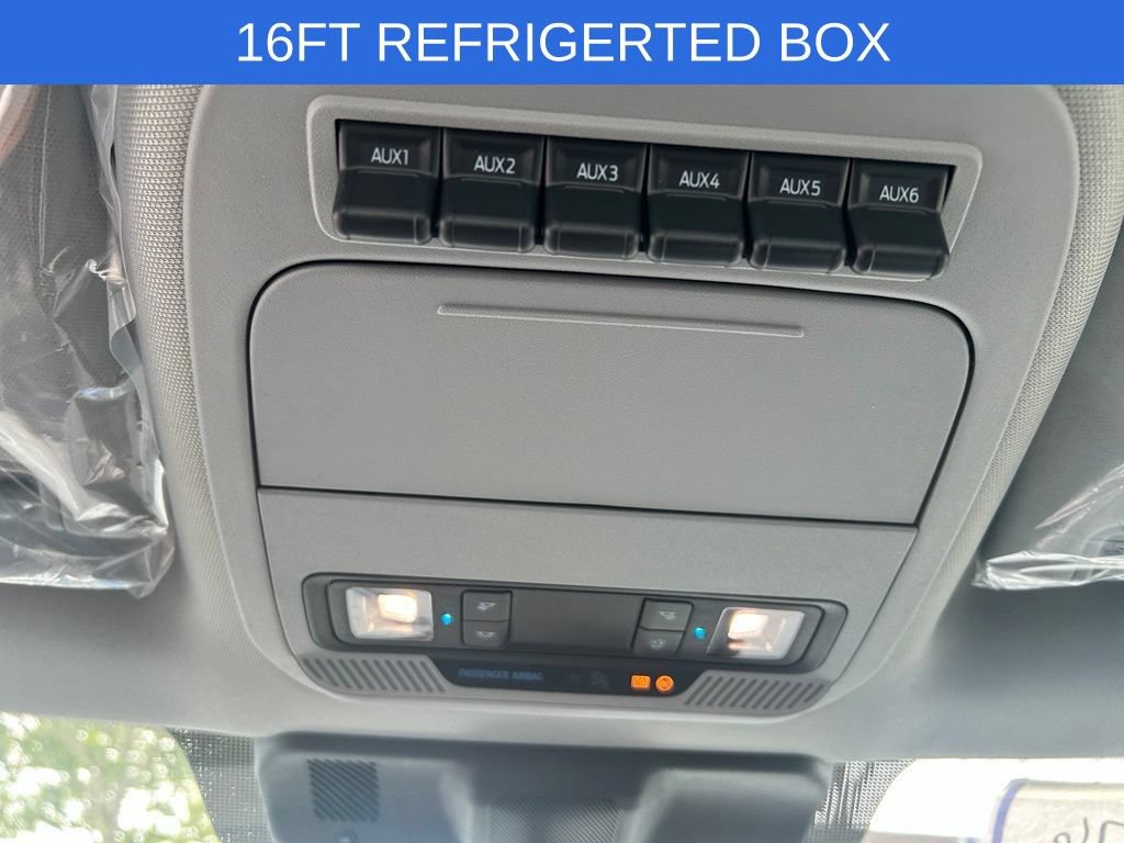 New 2026 Ford F550 2WD Regular Cab Super Duty image 24