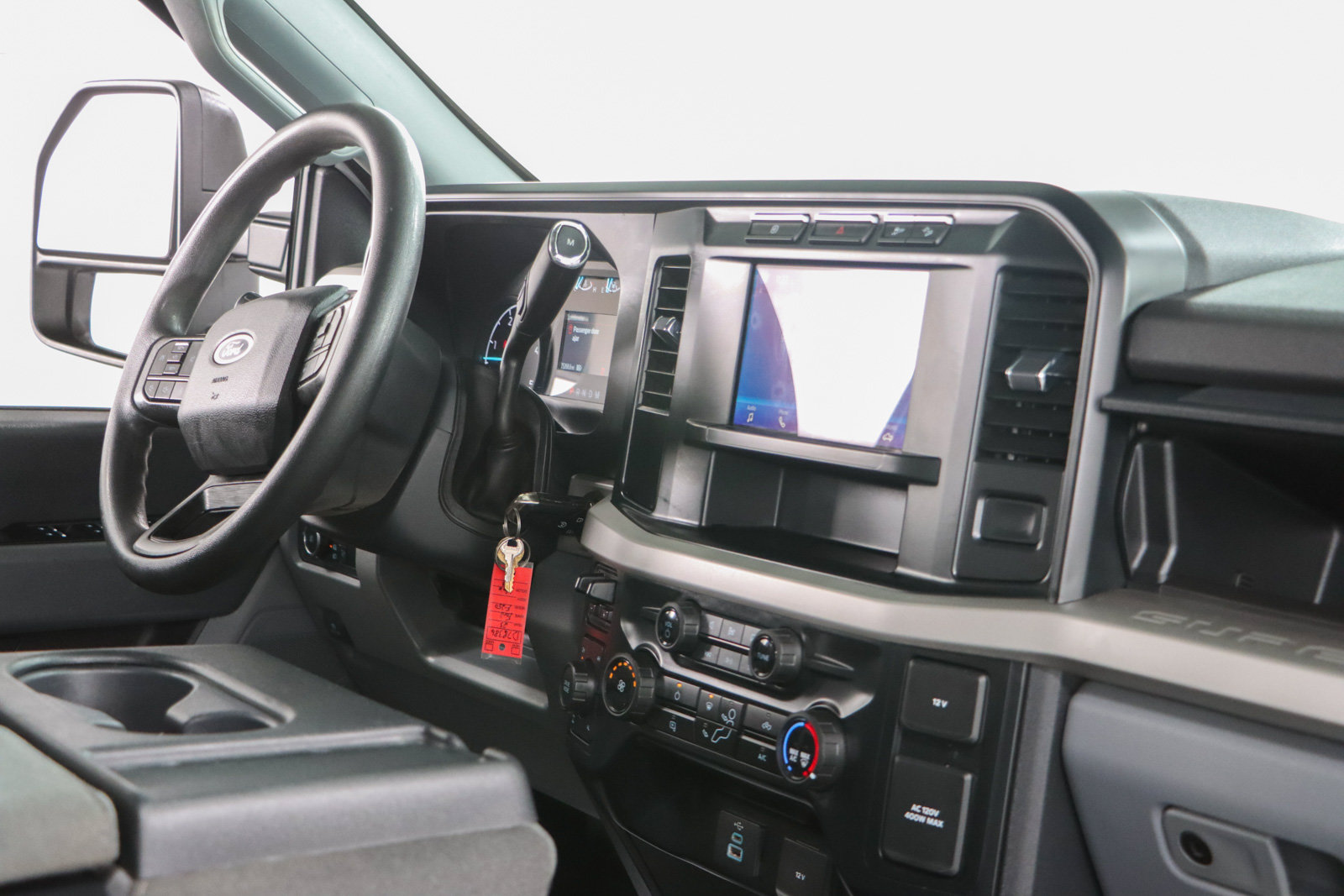Used 2023 Ford F250 XLT w/ FX4 Off-Road Package AWD/4WD image 26