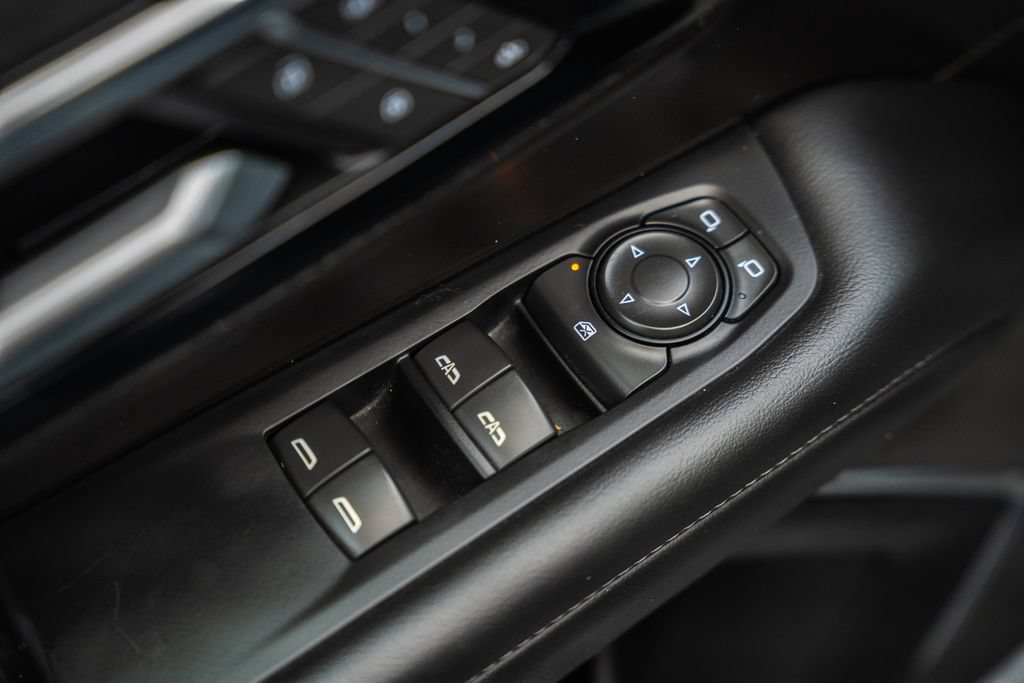 Used 2025 Chevrolet Suburban Z71 AWD/4WD image 41