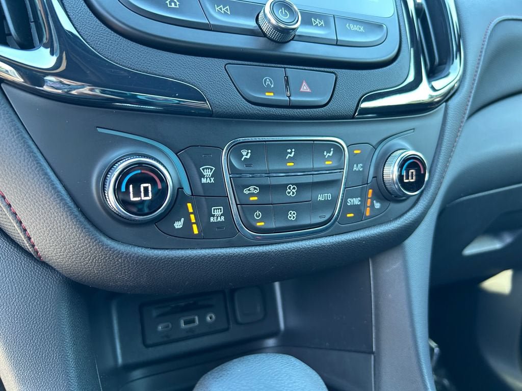 Used 2024 Chevrolet Equinox RS w/ RS Leather Package AWD/4WD image 33