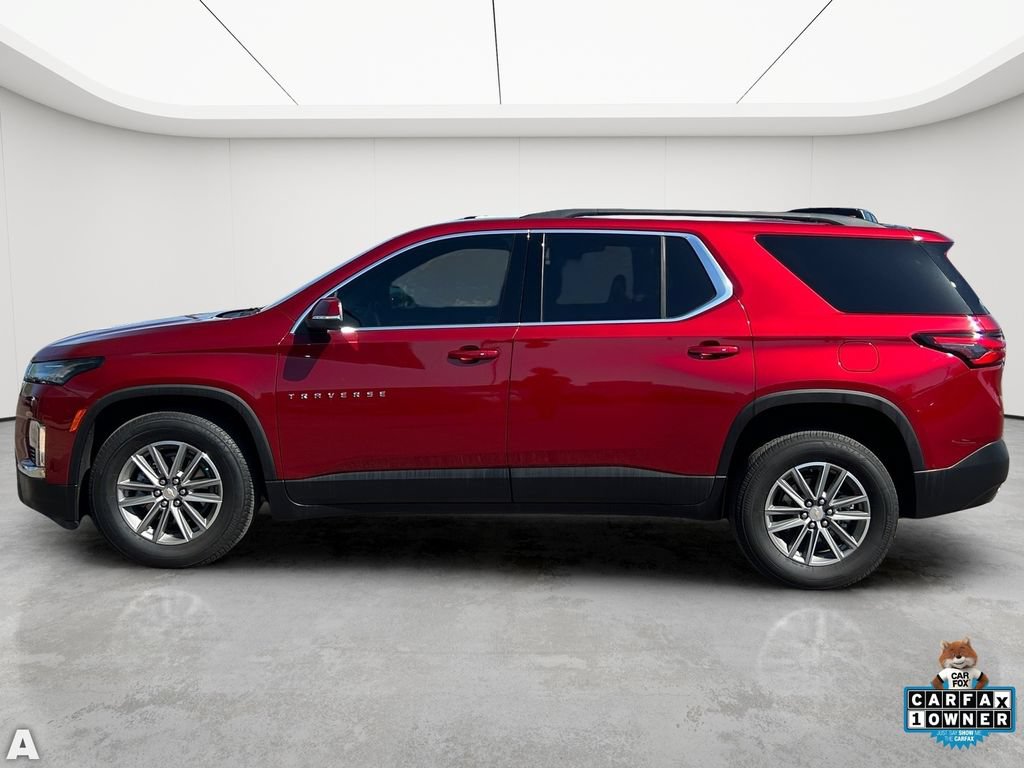 Used 2023 Chevrolet Traverse LT AWD/4WD image 3