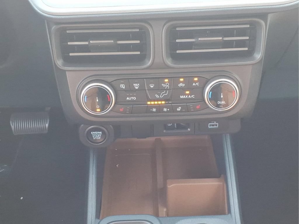 Used 2023 Ford Maverick Lariat w/ Lariat Luxury Package AWD/4WD image 19