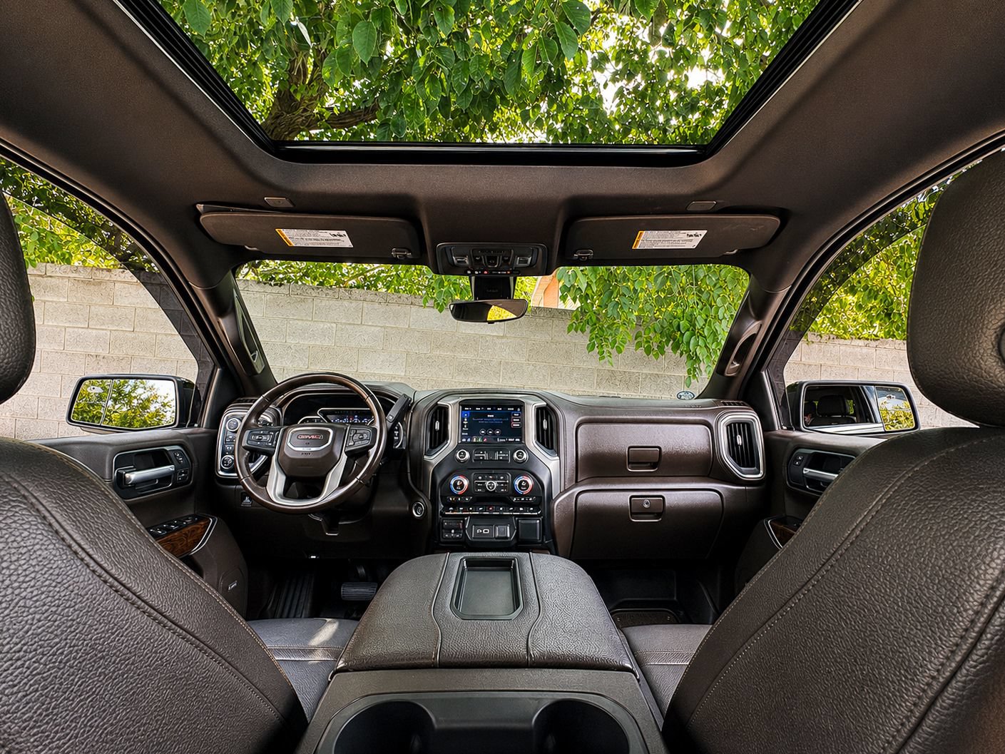 Used 2021 GMC Sierra 1500 Denali w/ Denali Ultimate Package AWD/4WD image 2