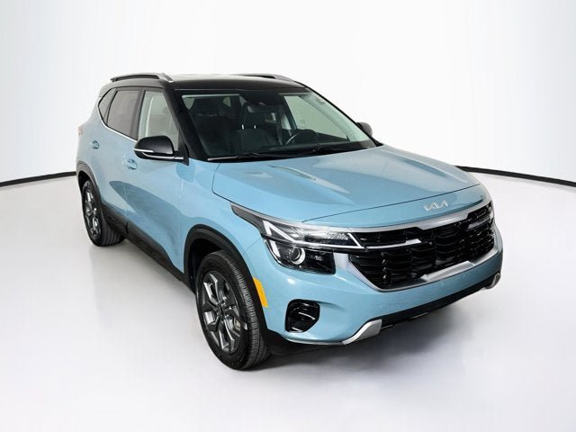Certified 2024 Kia Seltos S AWD/4WD image 3