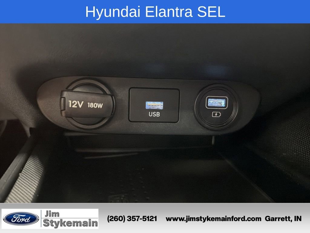 Used 2023 Hyundai Elantra SEL w/ Convenience Package FWD image 22