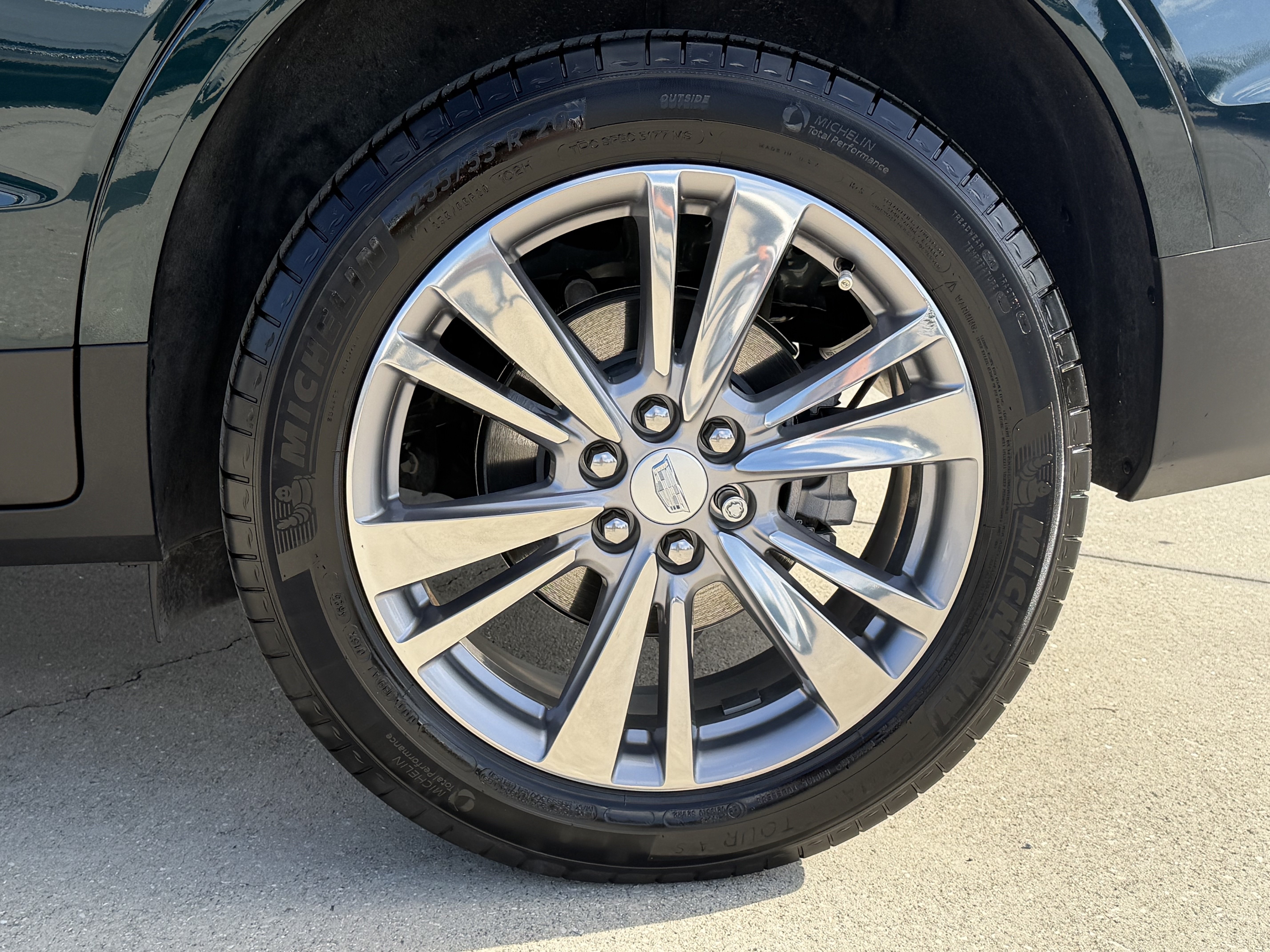 Certified 2024 Cadillac XT5 Premium Luxury w/ Technology Package FWD image 34