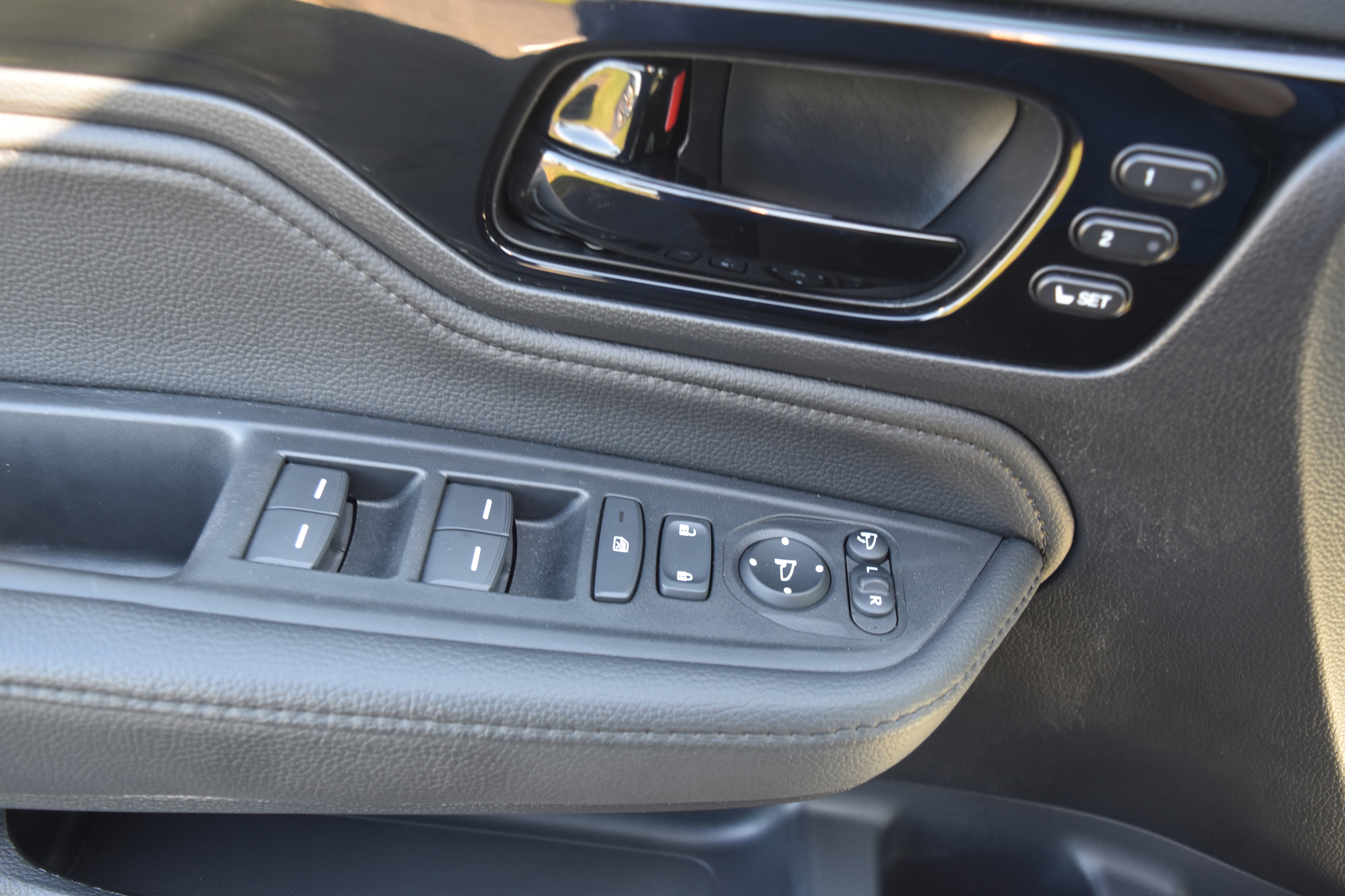 Certified 2024 Honda Odyssey Elite image 16