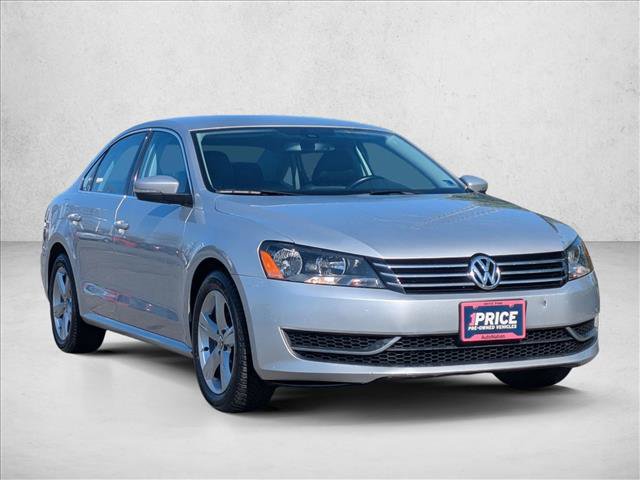 Used 2012 Volkswagen Passat 2.5 SE video 3