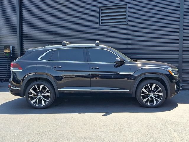 Used 2025 Volkswagen Atlas Cross Sport SEL Premium R-Line AWD/4WD image 8