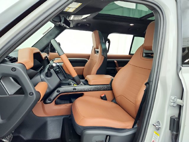 New 2026 Land Rover Defender 110 OCTA AWD/4WD image 17