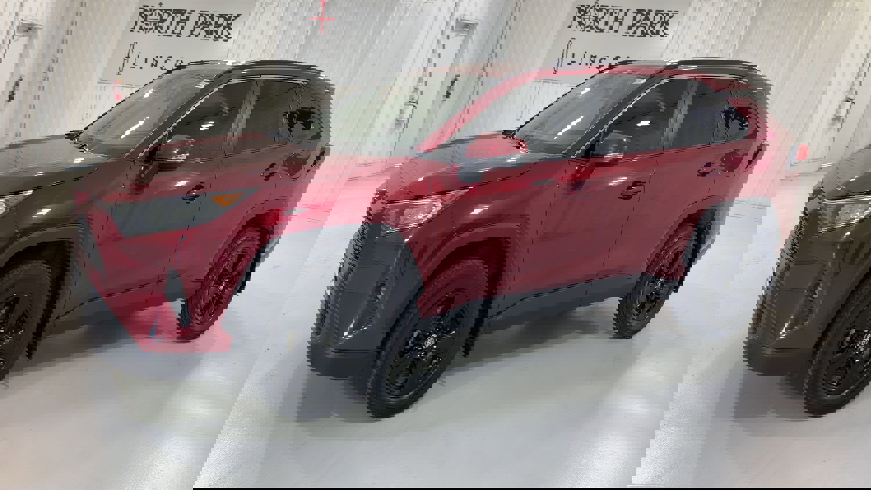 Used 2021 Toyota RAV4 XLE image 6