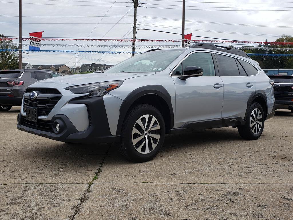 Used 2023 Subaru Outback Premium AWD/4WD image 8