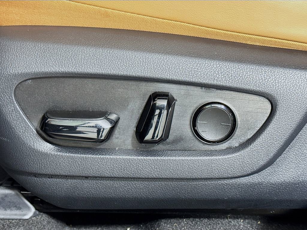 Used 2023 Lexus RX 350 Premium Plus w/ Cold Area Package AWD/4WD image 15