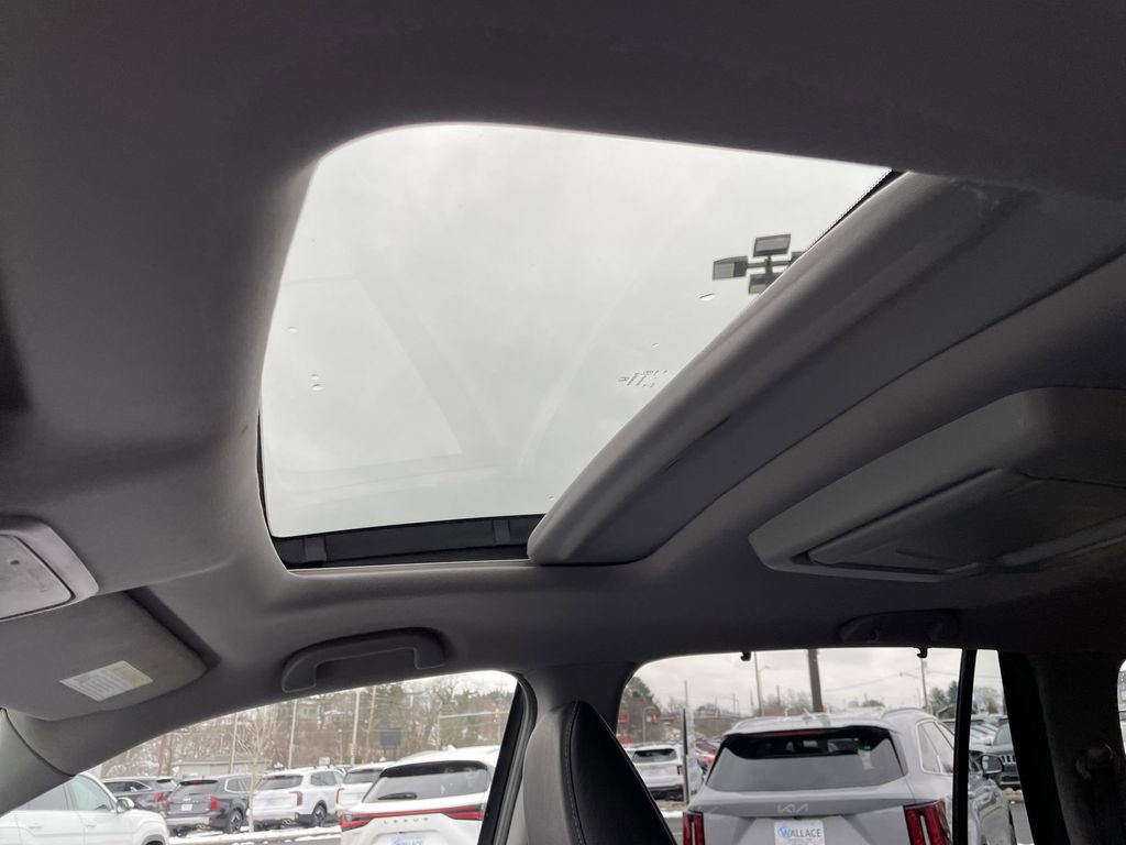 Used 2022 Honda Pilot Touring image 10