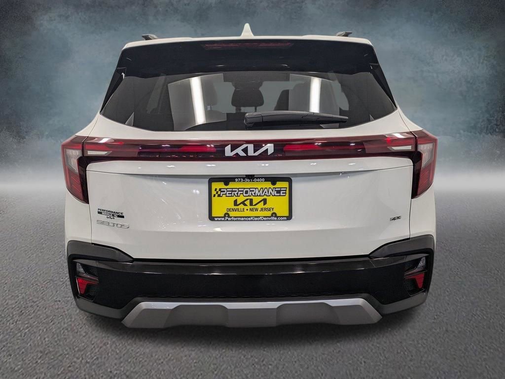 Used 2025 Kia Seltos S image 5